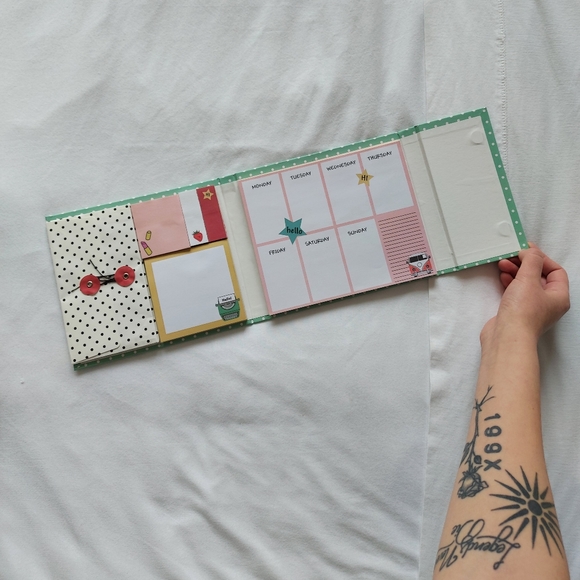 Dotted Notebook Planner - Picture 4 of 9